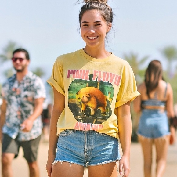 Daydreamer LA Pink Floyd Animals Graphic Band Tee Yellow Rock Tour T Shirt Small - Picture 1 of 10